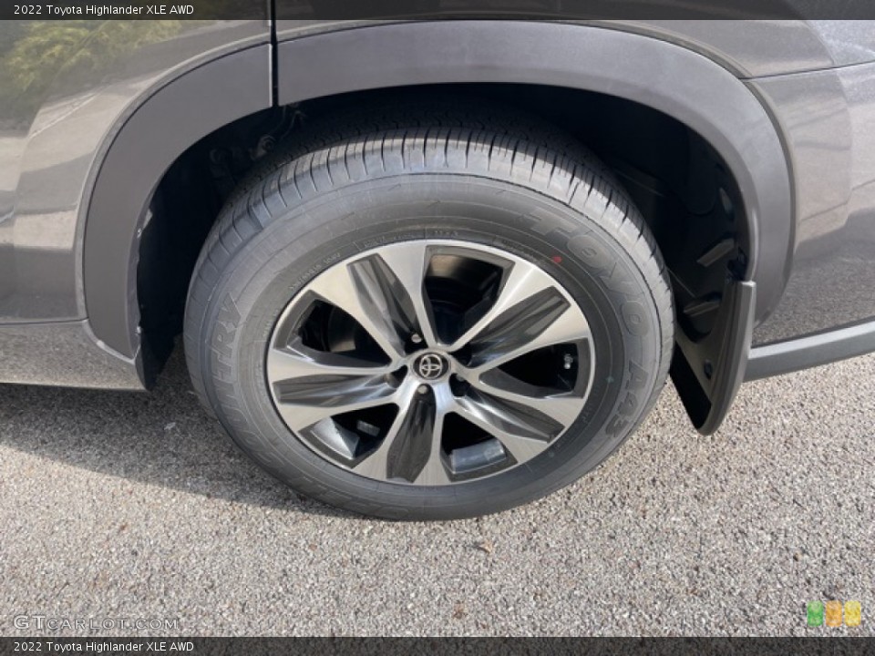 2022 Toyota Highlander XLE AWD Wheel and Tire Photo #143164109