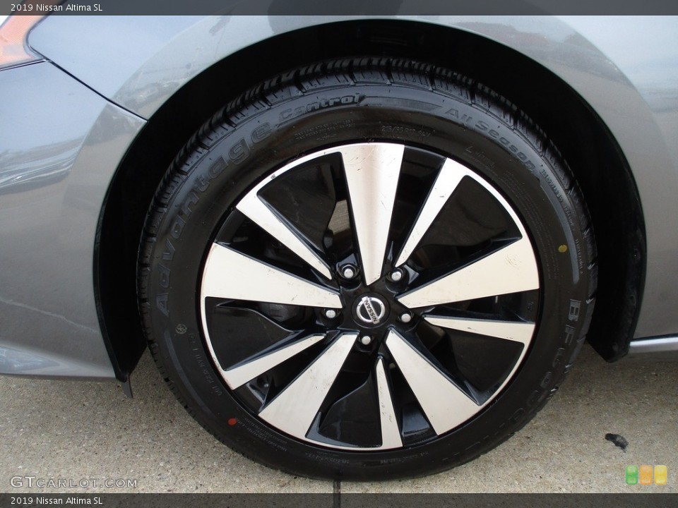 2019 Nissan Altima SL Wheel and Tire Photo #143224584