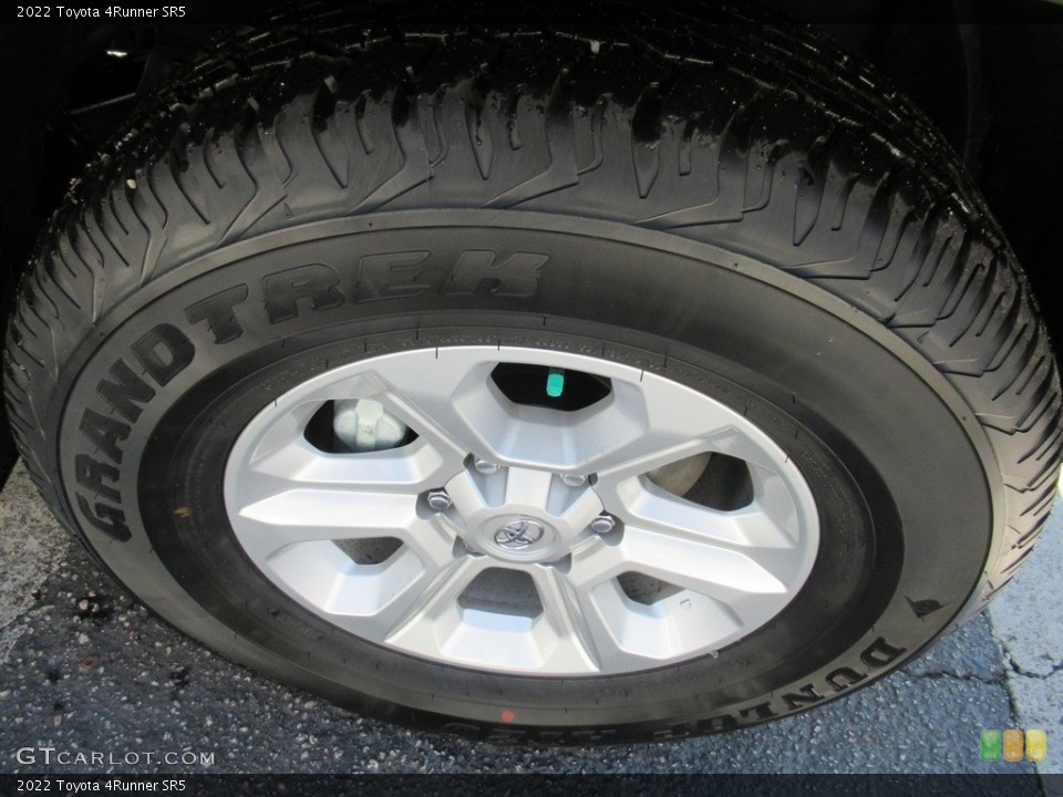 2022 Toyota 4Runner SR5 Wheel and Tire Photo #143286261
