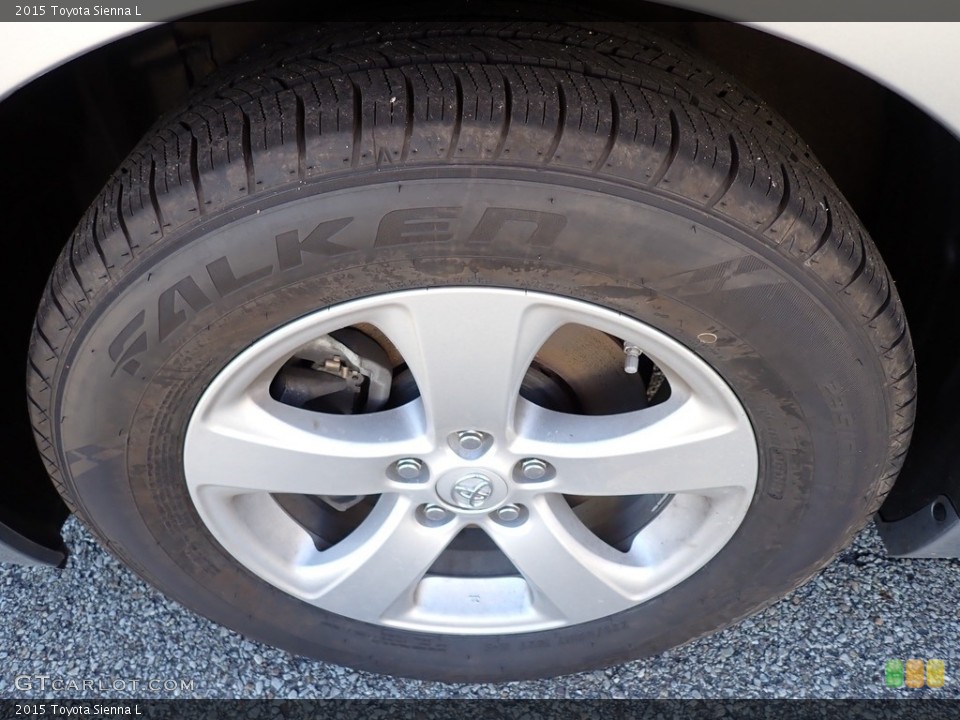 2015 Toyota Sienna L Wheel and Tire Photo #143398264