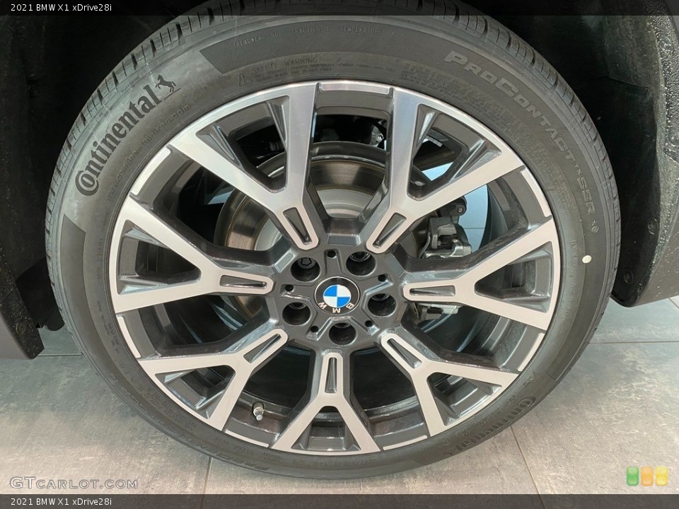 2021 BMW X1 xDrive28i Wheel and Tire Photo #143402845