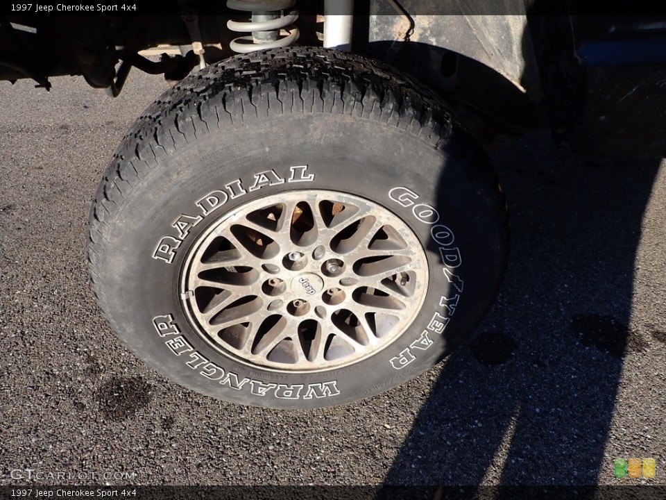 1997 Jeep Cherokee Sport 4x4 Wheel and Tire Photo #143435757