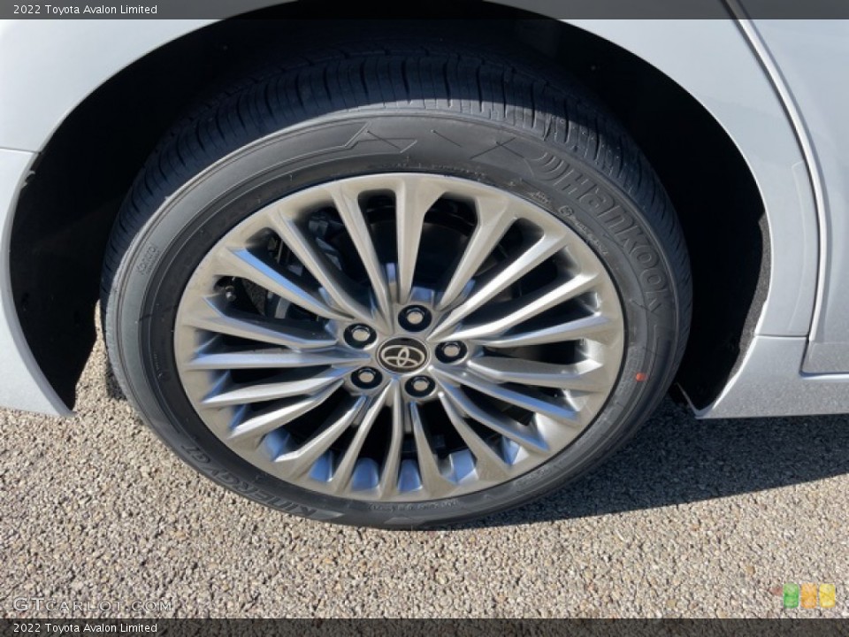 2022 Toyota Avalon Limited Wheel and Tire Photo #143515275