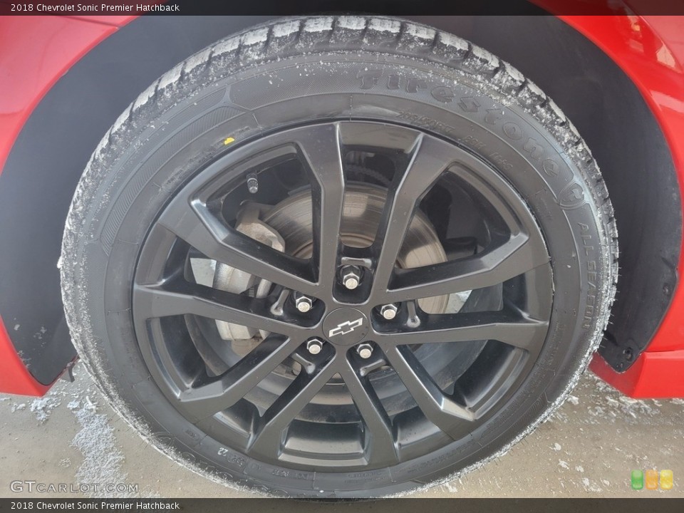 2018 Chevrolet Sonic Premier Hatchback Wheel and Tire Photo #143532852