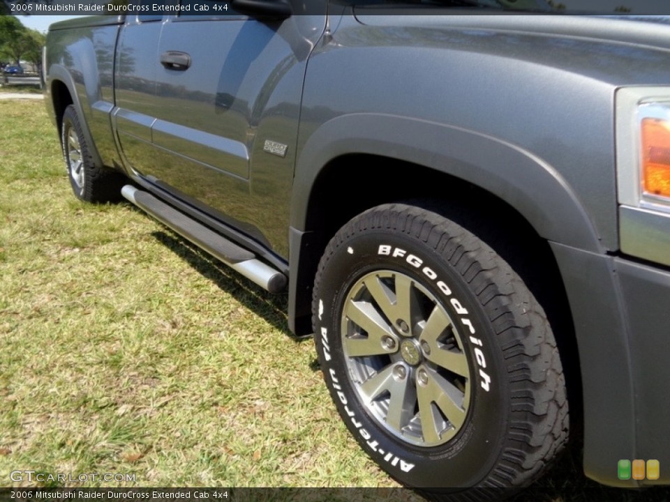 2006 Mitsubishi Raider DuroCross Extended Cab 4x4 Wheel and Tire Photo #143561467