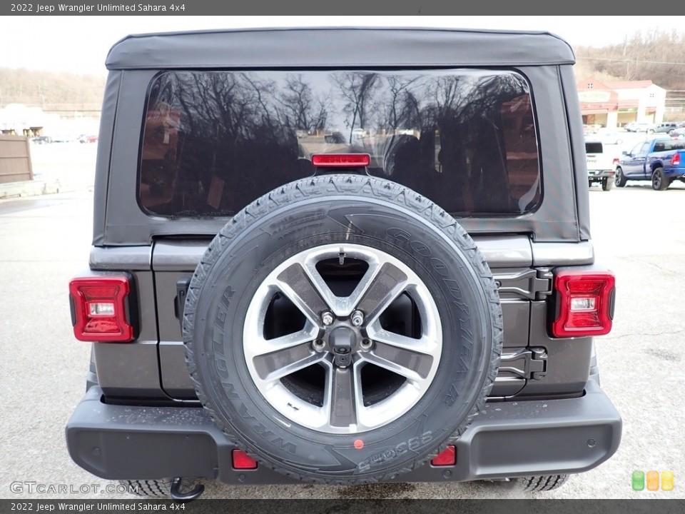 2022 Jeep Wrangler Unlimited Sahara 4x4 Wheel and Tire Photo #143567017