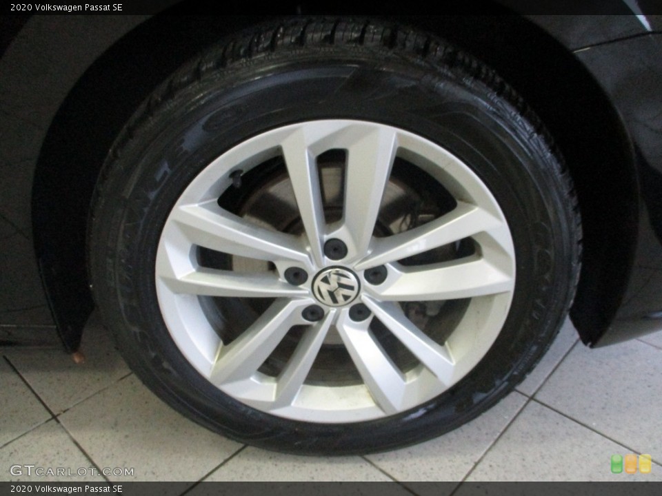 2020 Volkswagen Passat SE Wheel and Tire Photo #143568643