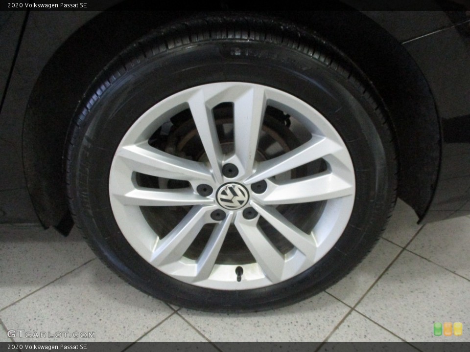 2020 Volkswagen Passat SE Wheel and Tire Photo #143568661
