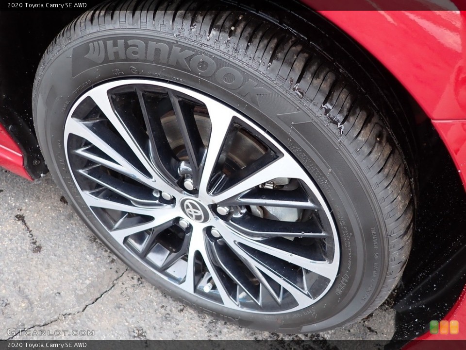 2020 Toyota Camry SE AWD Wheel and Tire Photo #143589436
