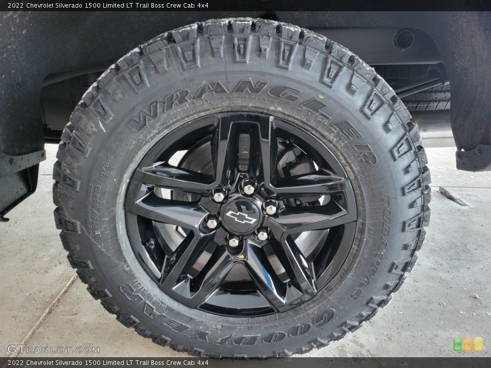 2022 Chevrolet Silverado 1500 Limited LT Trail Boss Crew Cab 4x4 Wheel and Tire Photo #143650086