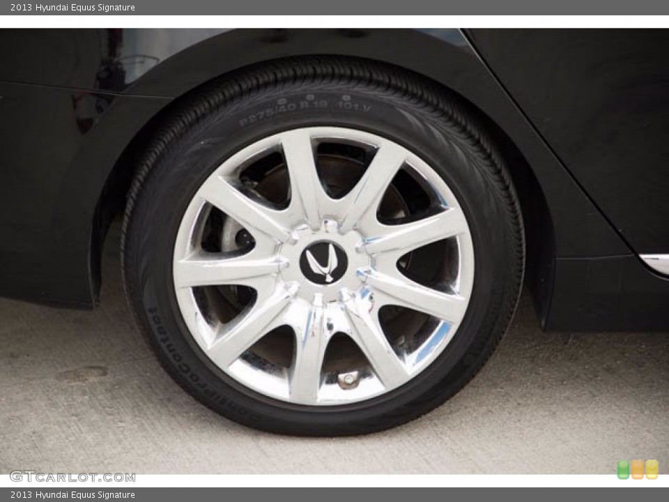 2013 Hyundai Equus Signature Wheel and Tire Photo #143672940