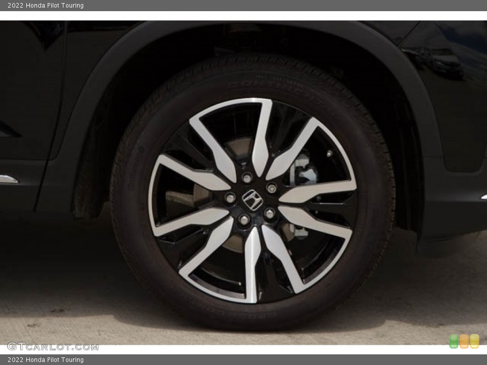 2022 Honda Pilot Touring Wheel and Tire Photo #143686312