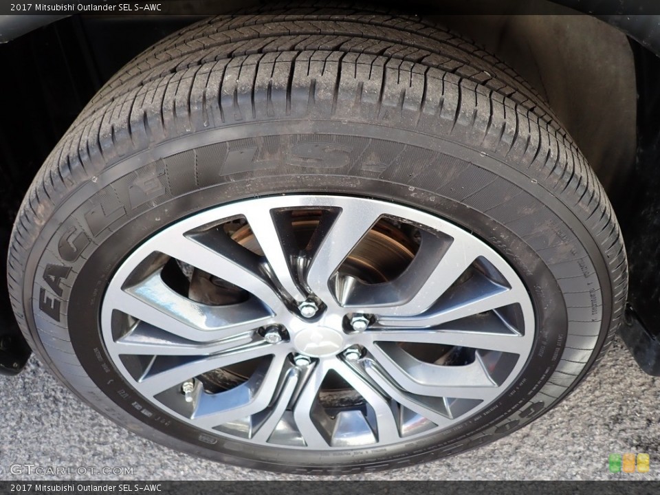 2017 Mitsubishi Outlander SEL S-AWC Wheel and Tire Photo #143720411