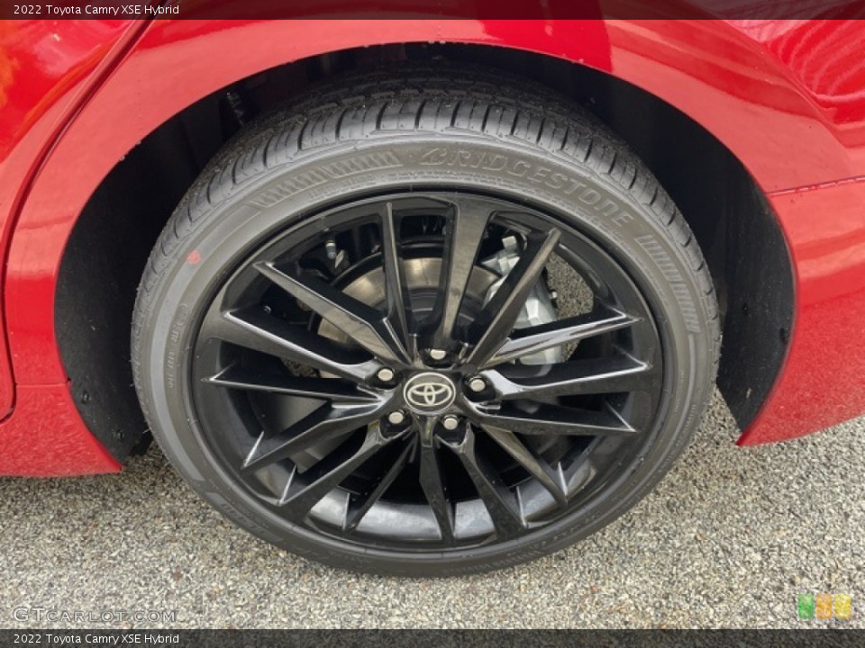 2022 Toyota Camry XSE Hybrid Wheel and Tire Photo #143791811