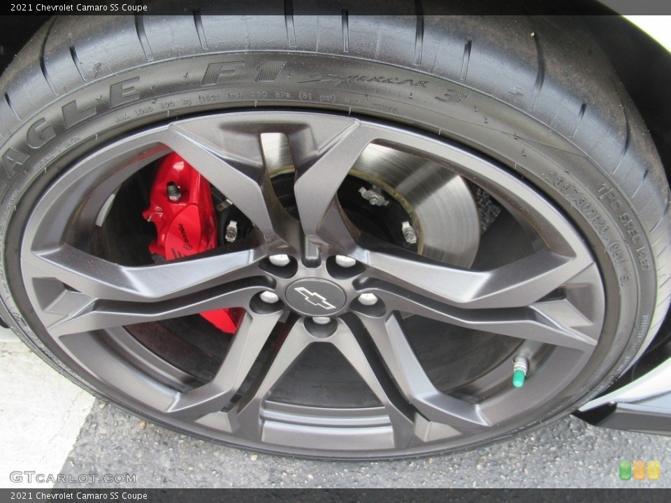 2021 Chevrolet Camaro SS Coupe Wheel and Tire Photo #143922005