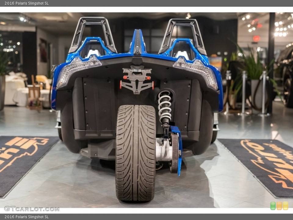 2016 Polaris Slingshot SL Wheel and Tire Photo #143985999