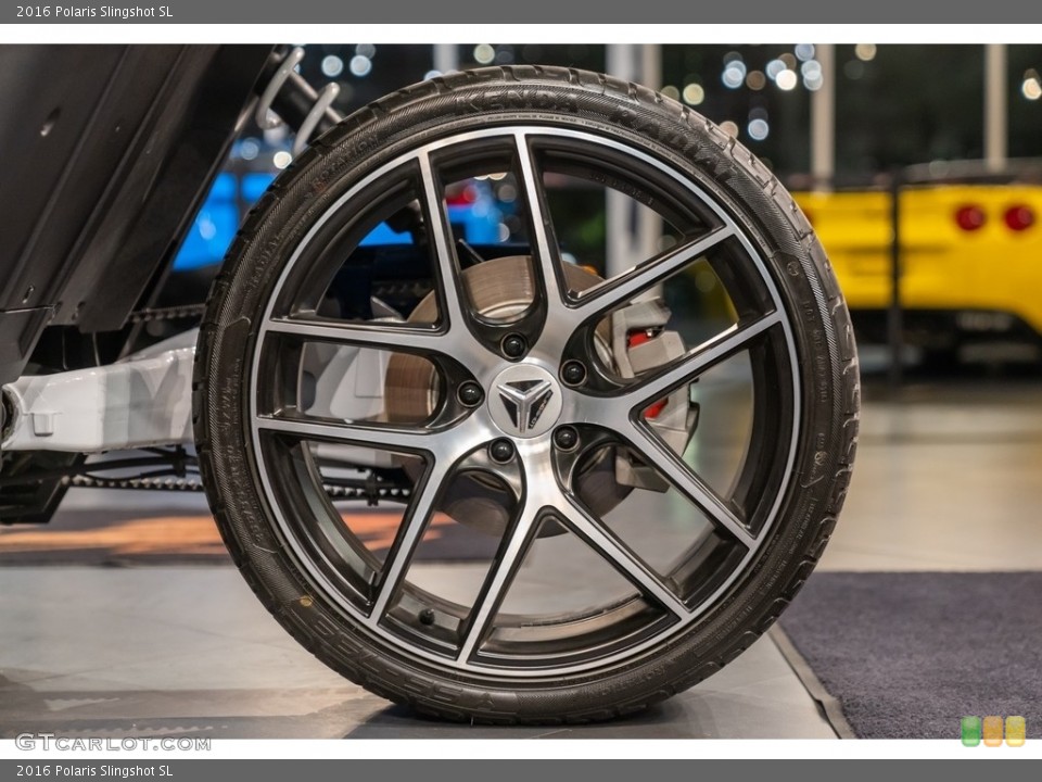 2016 Polaris Slingshot SL Wheel and Tire Photo #143986362