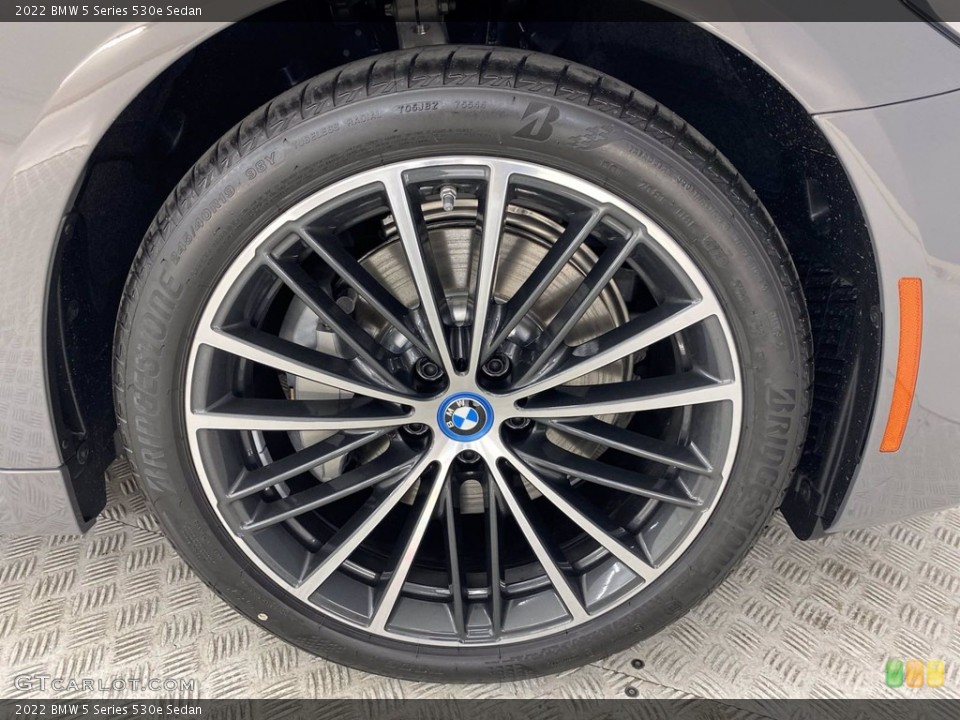 2022 BMW 5 Series Wheels and Tires