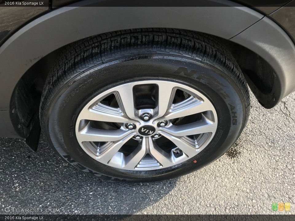 2016 Kia Sportage LX Wheel and Tire Photo #144026063