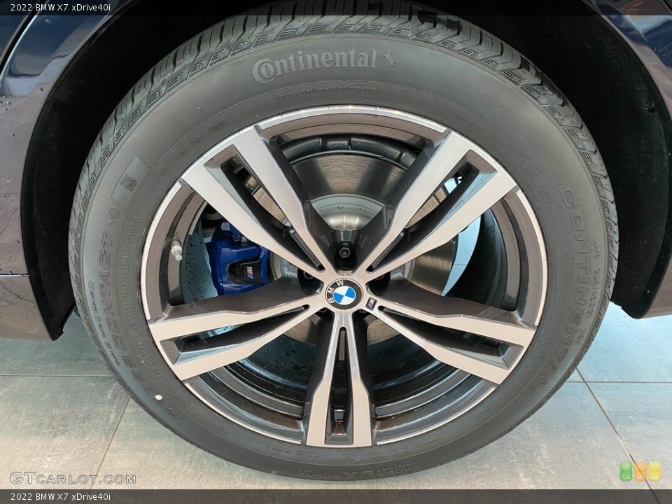 2022 BMW X7 xDrive40i Wheel and Tire Photo #144119163