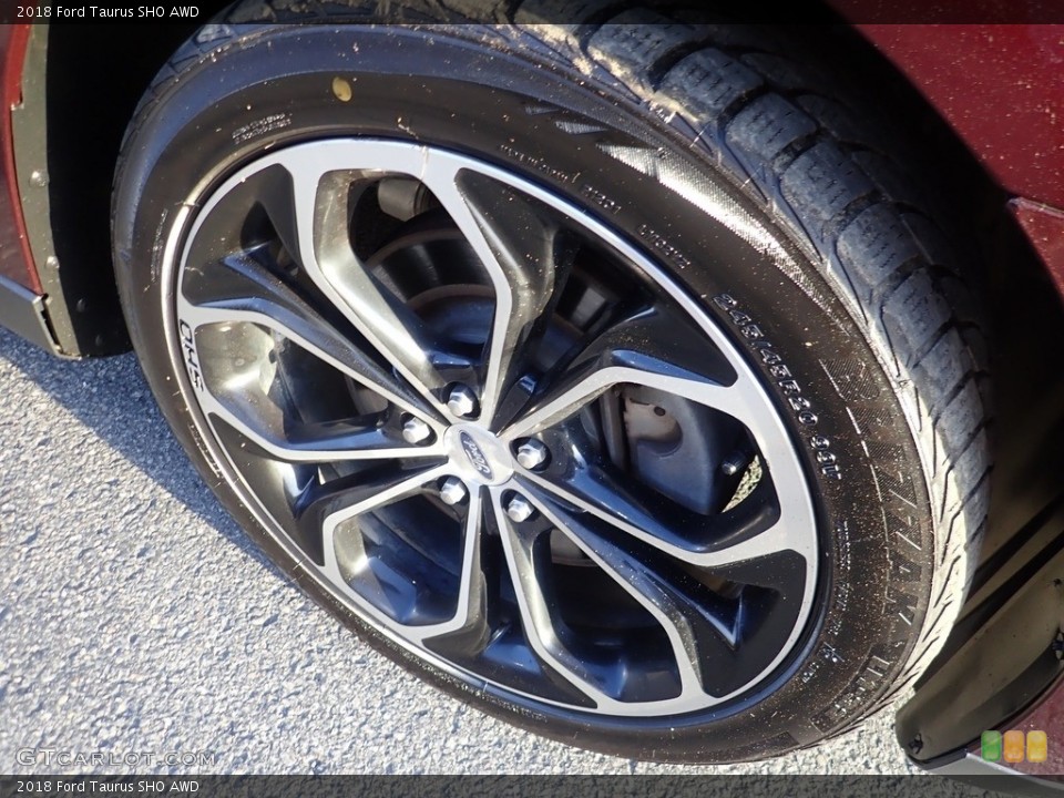 2018 Ford Taurus SHO AWD Wheel and Tire Photo #144225429