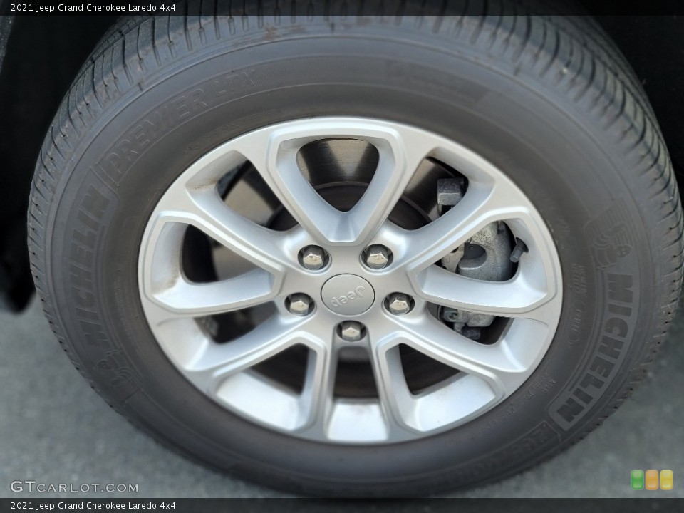 2021 Jeep Grand Cherokee Laredo 4x4 Wheel and Tire Photo #144275662