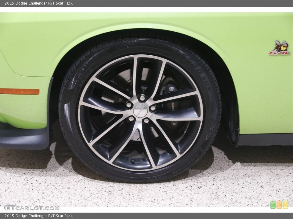 2015 Dodge Challenger R/T Scat Pack Wheel and Tire Photo #144282901