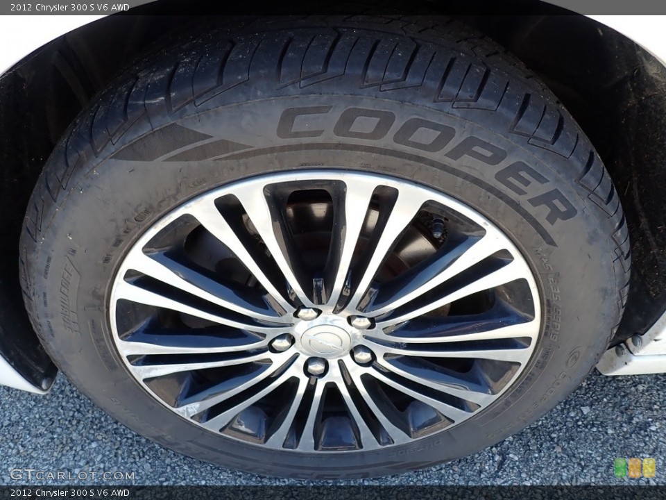 2012 Chrysler 300 S V6 AWD Wheel and Tire Photo #144487566