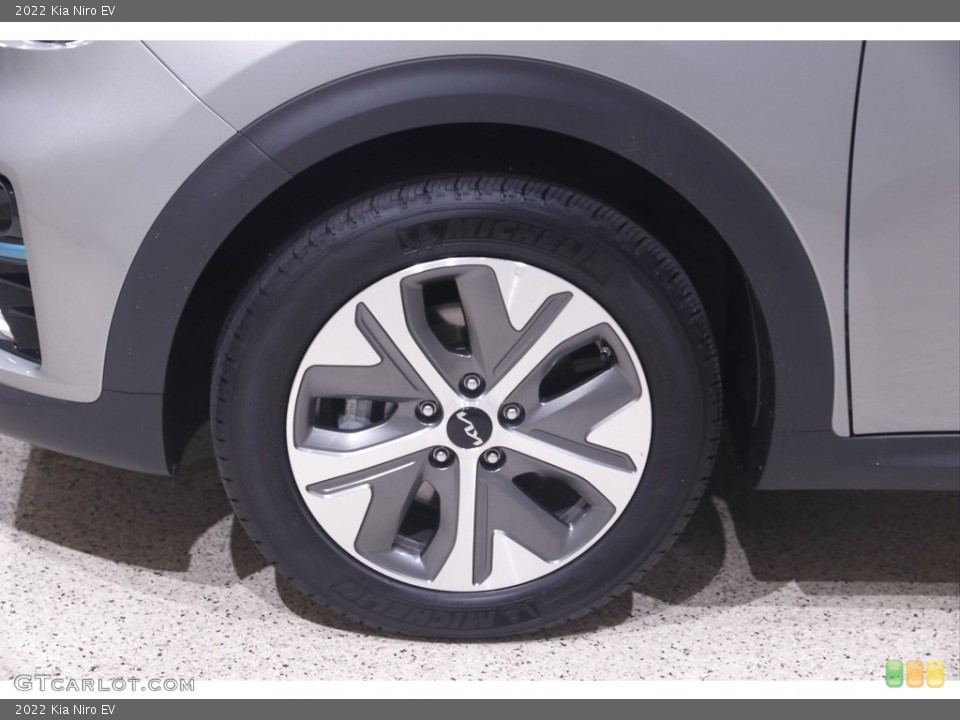 2022 Kia Niro Wheels and Tires
