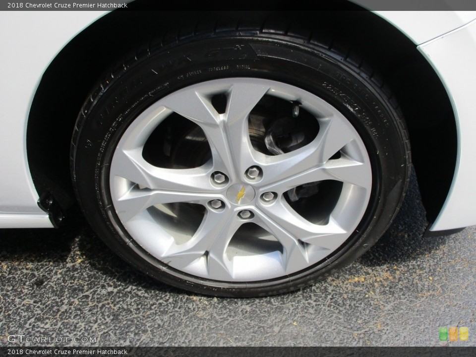 2018 Chevrolet Cruze Premier Hatchback Wheel and Tire Photo #144631298