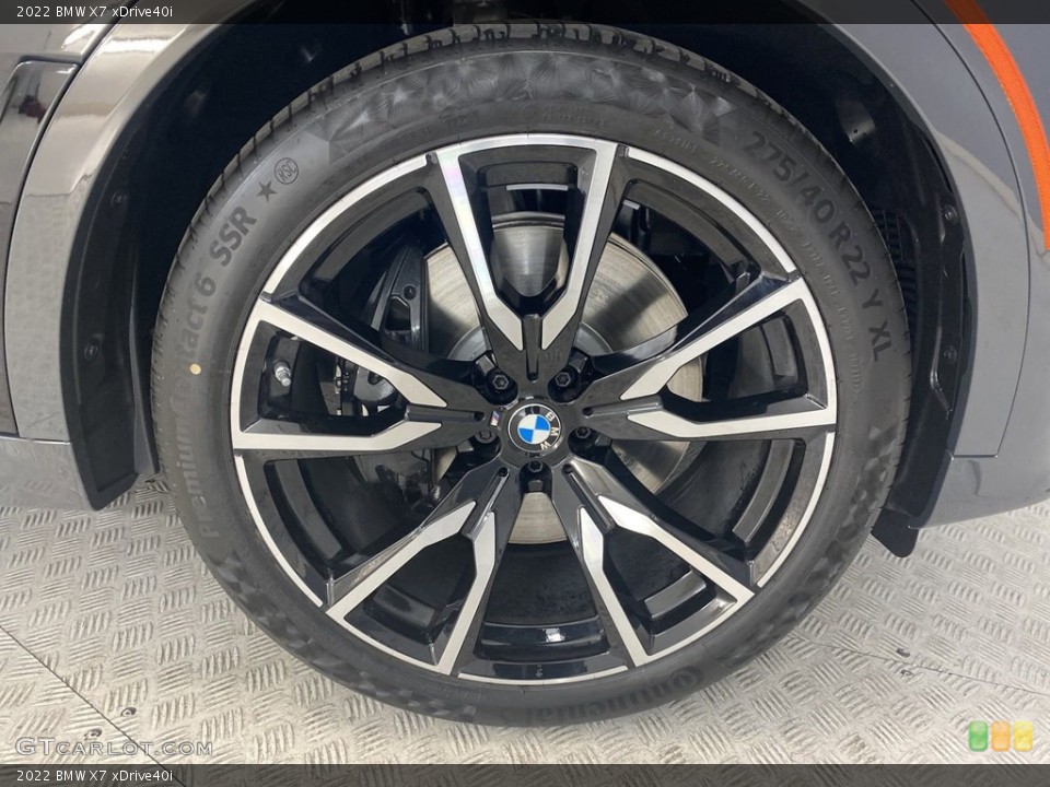 2022 BMW X7 xDrive40i Wheel and Tire Photo #144641618