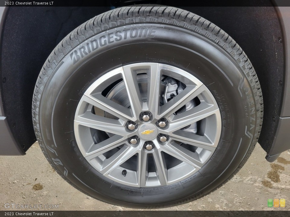 2023 Chevrolet Traverse LT Wheel and Tire Photo #144654905
