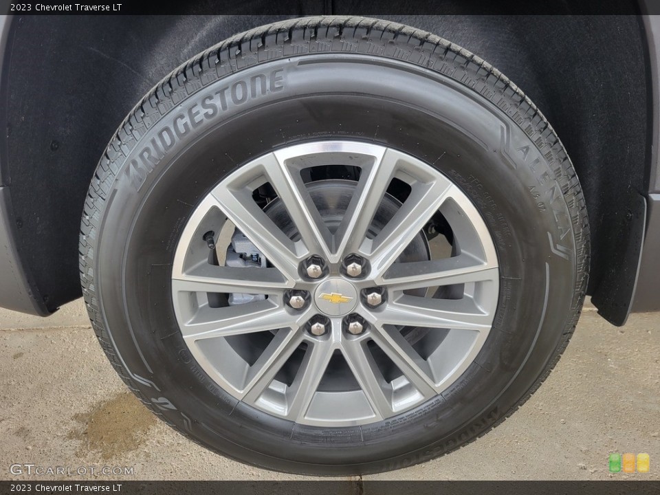 2023 Chevrolet Traverse LT Wheel and Tire Photo #144654929