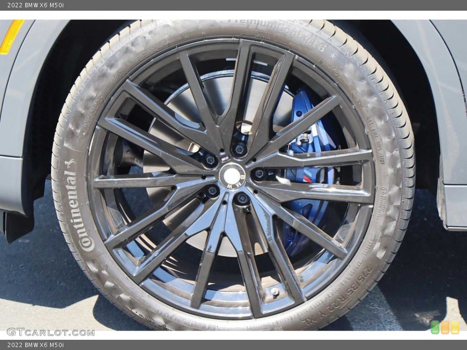 2022 BMW X6 M50i Wheel and Tire Photo #144671153