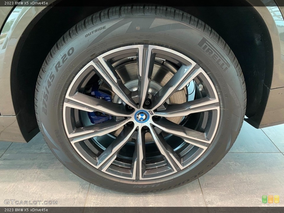 2023 BMW X5 xDrive45e Wheel and Tire Photo #144678731