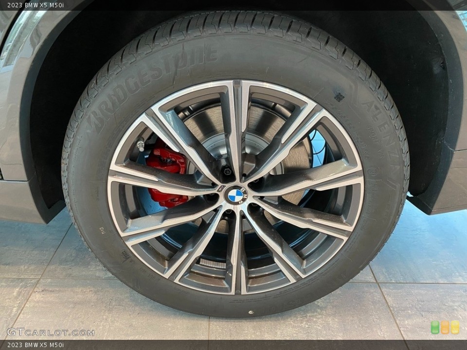 2023 BMW X5 M50i Wheel and Tire Photo #144706566