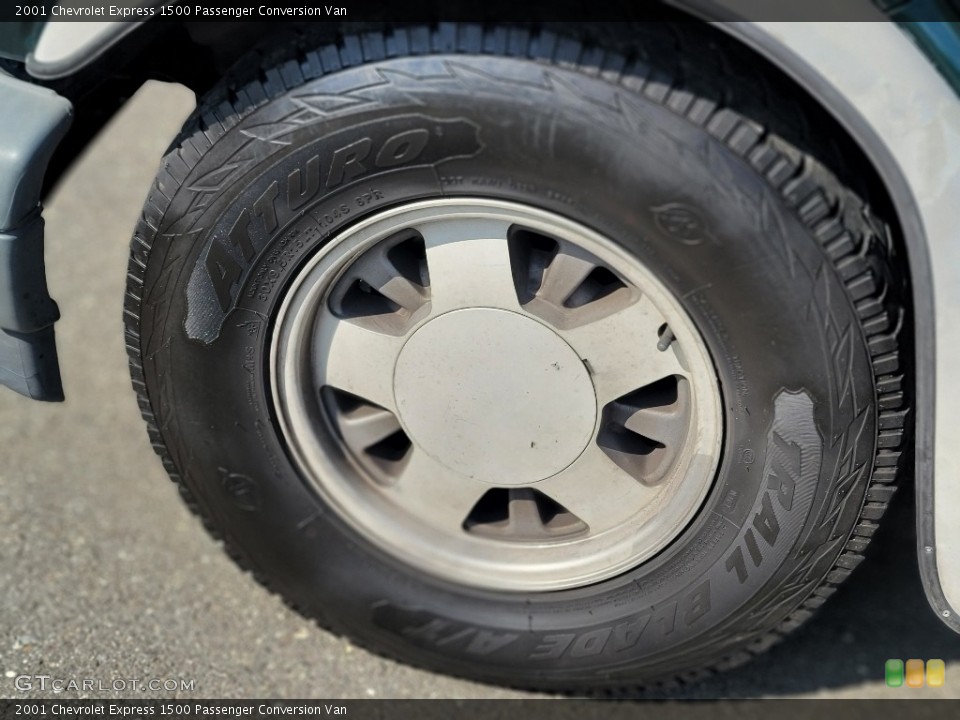 2001 Chevrolet Express 1500 Passenger Conversion Van Wheel and Tire Photo #144759945