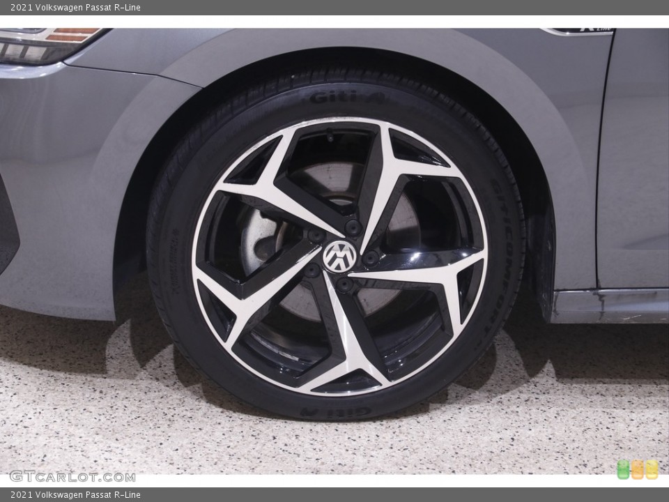 2021 Volkswagen Passat R-Line Wheel and Tire Photo #144865333