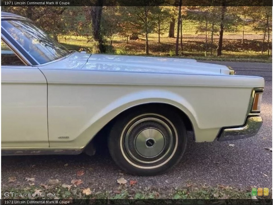 1971 Lincoln Continental Wheels and Tires