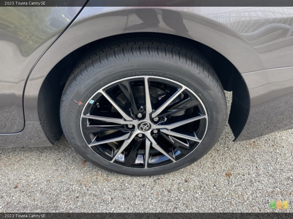2023 Toyota Camry SE Wheel and Tire Photo #144919396