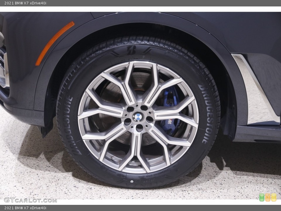 2021 BMW X7 xDrive40i Wheel and Tire Photo #144949336