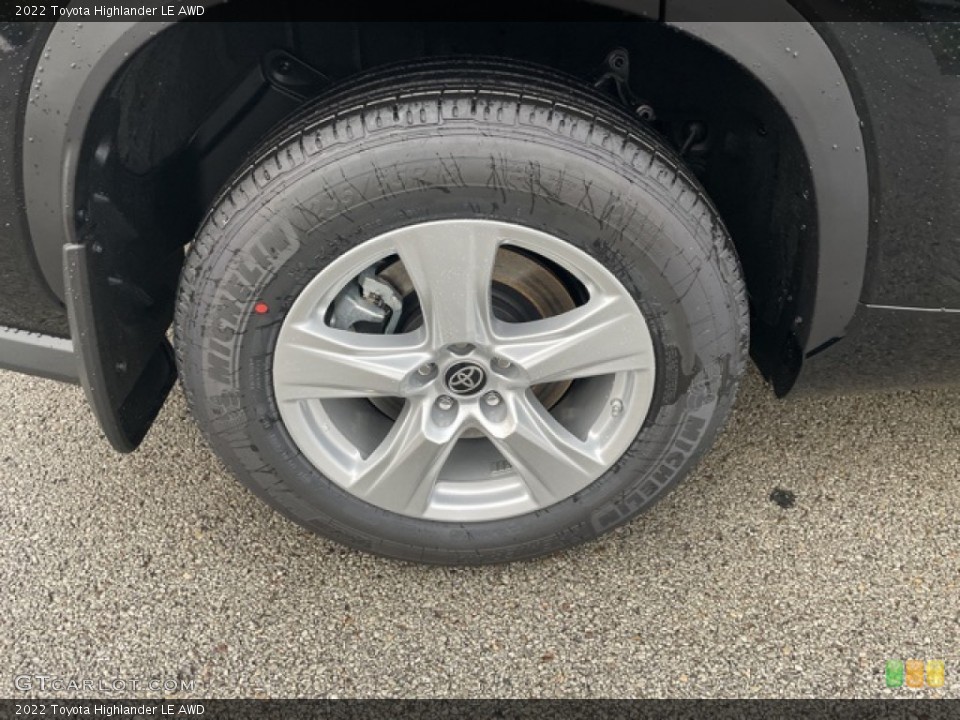 2022 Toyota Highlander LE AWD Wheel and Tire Photo #145017796