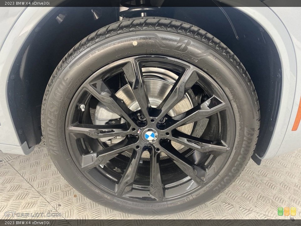 2023 BMW X4 xDrive30i Wheel and Tire Photo #145045216