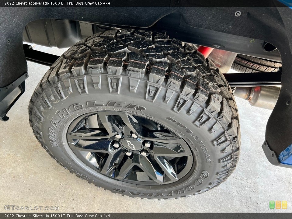 2022 Chevrolet Silverado 1500 LT Trail Boss Crew Cab 4x4 Wheel and Tire Photo #145051192