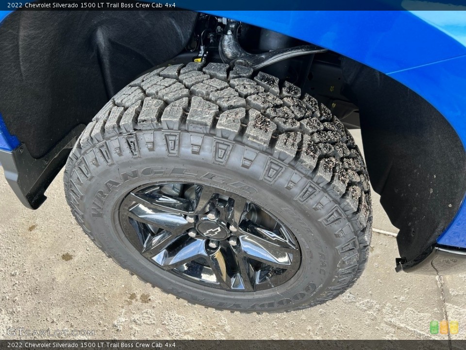 2022 Chevrolet Silverado 1500 LT Trail Boss Crew Cab 4x4 Wheel and Tire Photo #145051255
