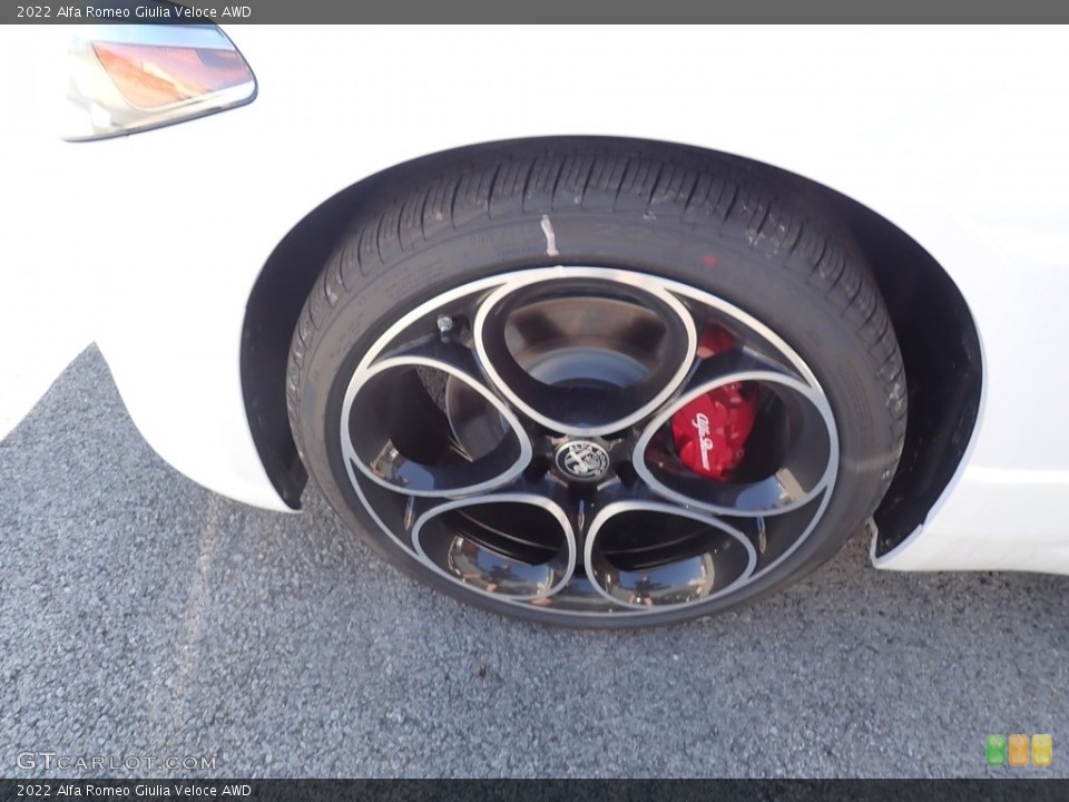 2022 Alfa Romeo Giulia Veloce AWD Wheel and Tire Photo #145059709