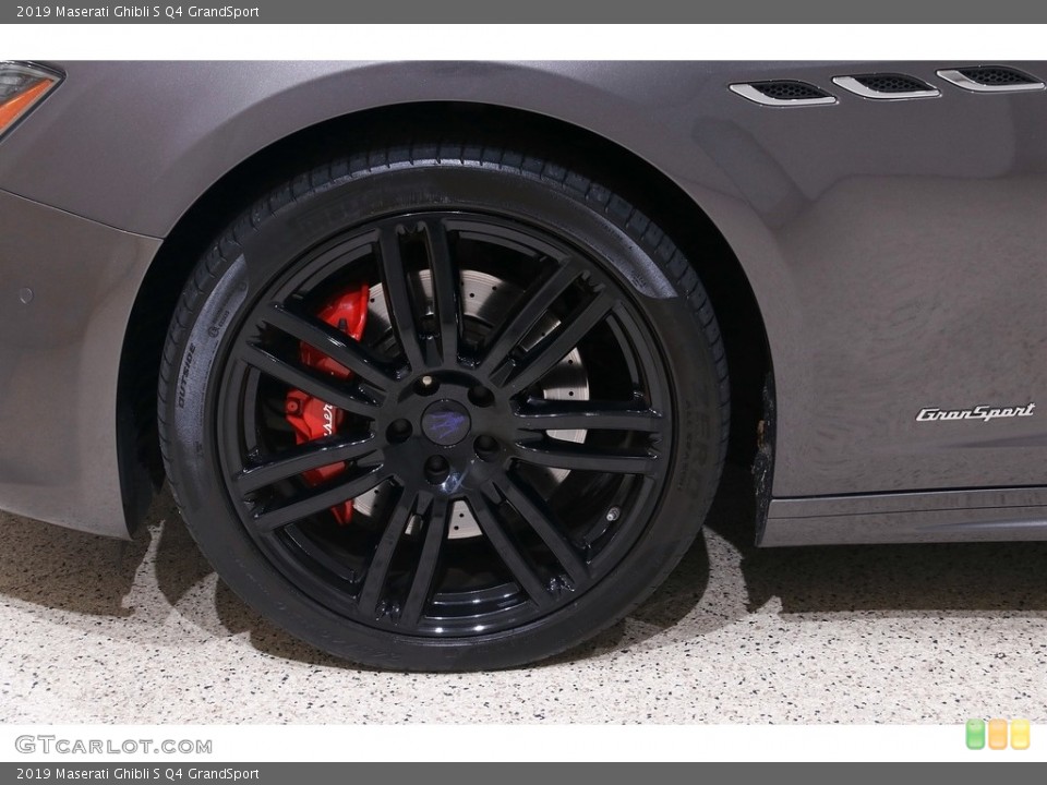 2019 Maserati Ghibli Wheels and Tires