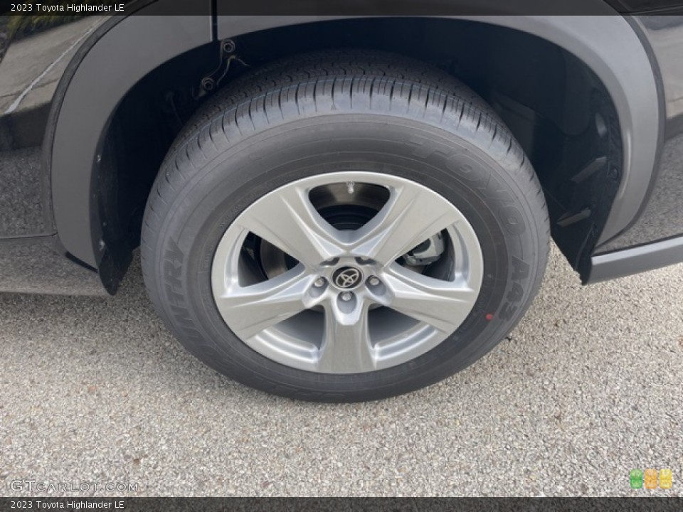 2023 Toyota Highlander LE Wheel and Tire Photo #145133675
