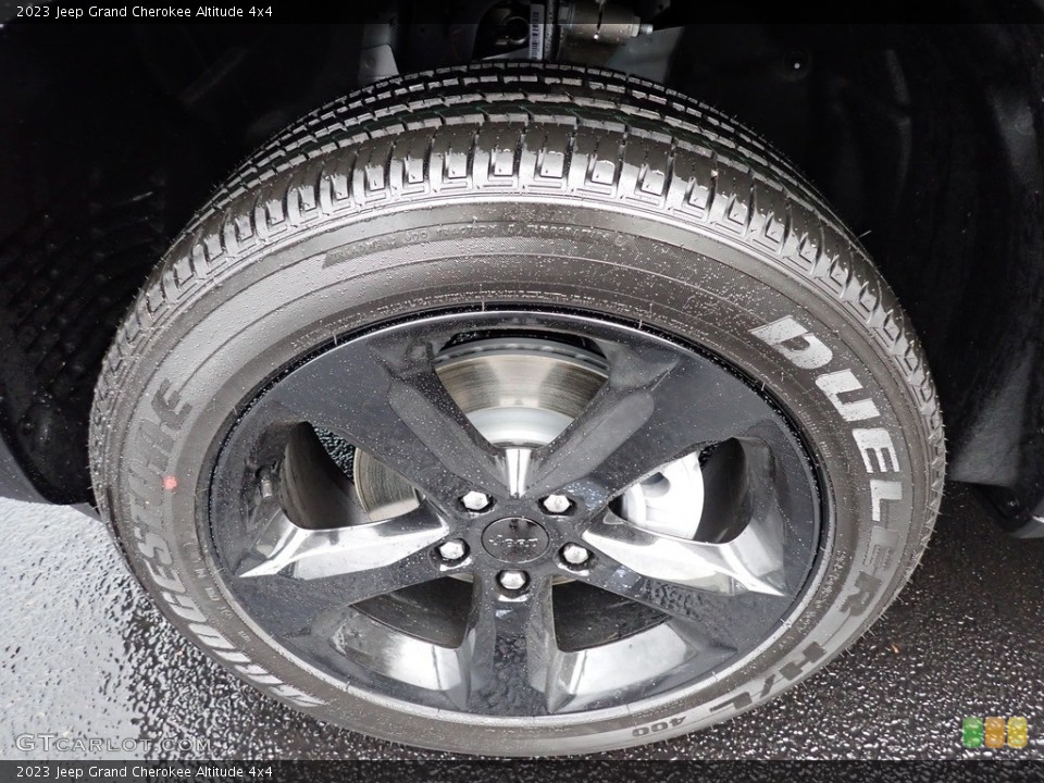 2023 Jeep Grand Cherokee Altitude 4x4 Wheel and Tire Photo #145165493