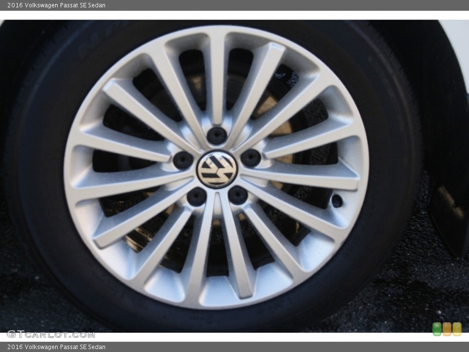 2016 Volkswagen Passat SE Sedan Wheel and Tire Photo #145226907